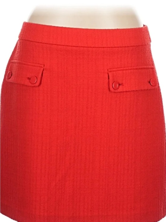LOFT Dresses & Skirts - LOFT Vibrant Red Mini Skirt SZ XL Tall Pull on with front pockets classic